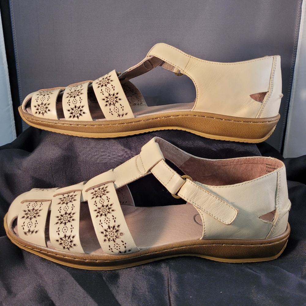 Raffini sandal, sz 41eu, low heel, partial closed toe, adjustable strap/buckle